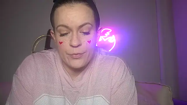 quinnmariexo online show from February 8, 10:57 pm