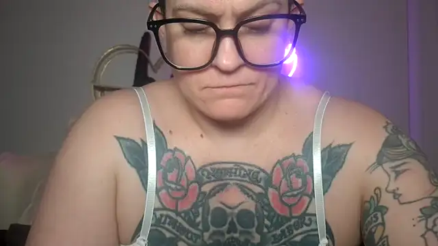 quinnmariexo online show from February 10, 7:12 am