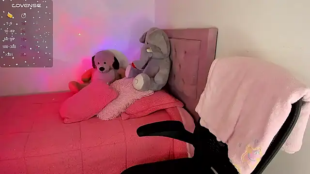 Snapshot of youpinkgirl_ chatting on January 27, 8:28 pm youpinkgirl  online show from January 27, 8:28 pm