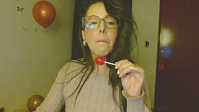 Snapshot of ella_peck chatting on October 2, 3:24 am ella peck online show from October 2, 3:24 am