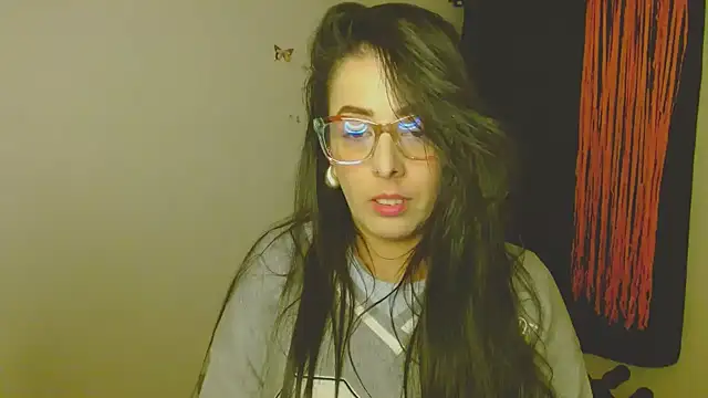 Snapshot of ella_peck chatting on October 30, 5:53 am ella peck online show from October 30, 5:53 am