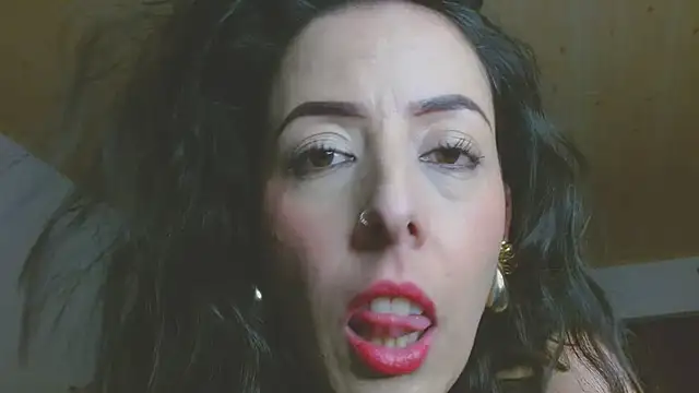 Snapshot of ella_peck chatting on February 7, 2:59 am ella peck online show from February 7, 2:59 am