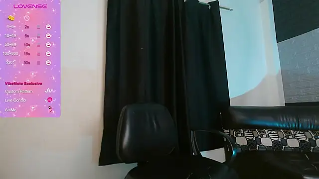 Snapshot of vale_bunny23 chatting on February 14, 7:59 am vale bunny23 online show from February 14, 7:59 am