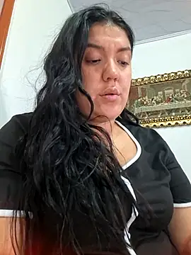 Sophie-hatter online show from December 19, 3:41 pm