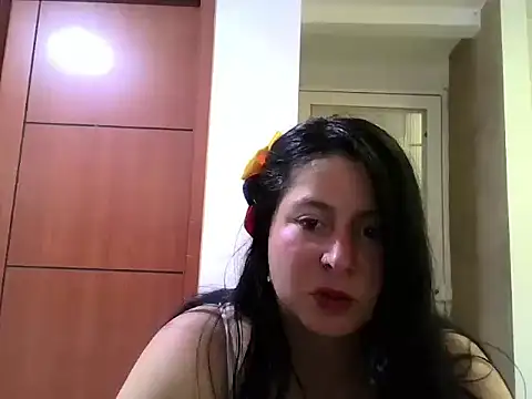 Snapshot of agathacorlincm101 chatting on July 7, 6:34 pm agathacorlincm101 online show from July 7, 6:34 pm