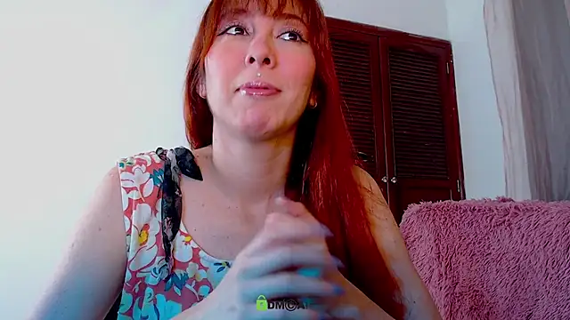 Snapshot of lanaturner_ chatting on October 1, 12:27 am lanaturner online show from October 1, 12:27 am