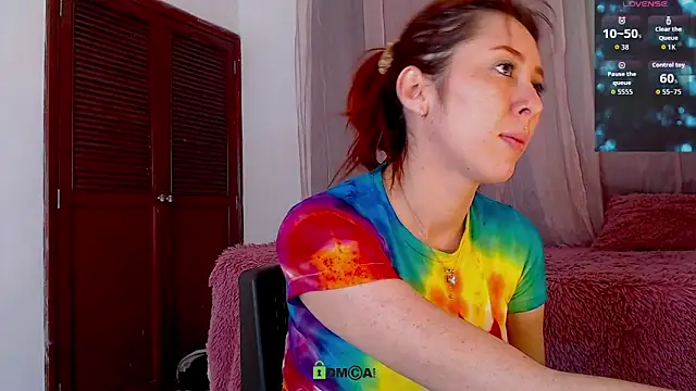 Snapshot of lanaturner_ chatting on October 14, 6:14 am lanaturner online show from October 14, 6:14 am