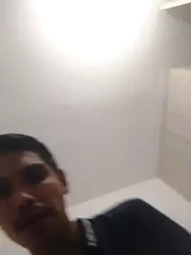 Snapshot of Felipesilv5 chatting on May 15, 11:12 pm Felipesilv5 online show from May 15, 11:12 pm
