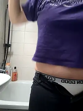 czruz online show from December 18, 9:21 pm