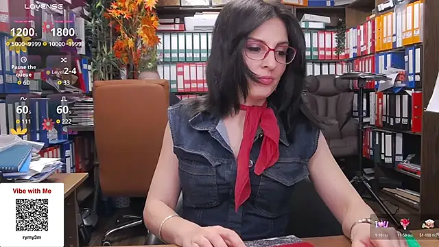 Snapshot of classyladyrellax chatting on November 23, 12:49 pm classyladyrellax online show from November 23, 12:49 pm