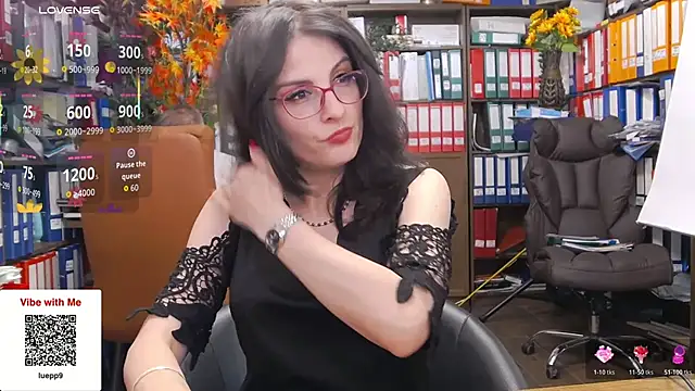 classyladyrellax online show from June 11, 12:25 pm