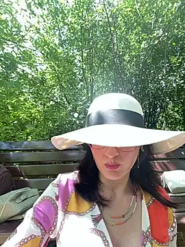 classyladyrellax online show from June 16, 12:19 pm