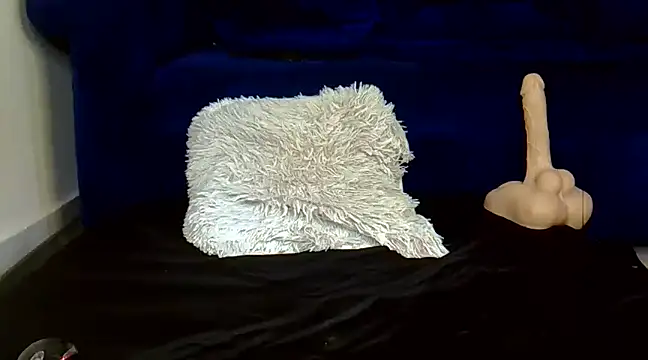 Snapshot of _mayya_ chatting on December 6, 7:21 am  mayya  online show from December 6, 7:21 am
