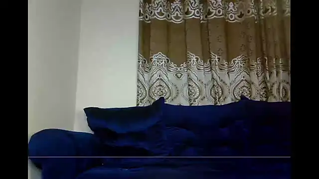 Snapshot of _mayya_ chatting on December 8, 7:54 pm  mayya  online show from December 8, 7:54 pm