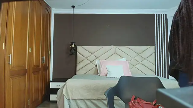 Raquel jones online show from February 19, 11:38 am