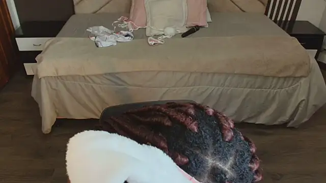 Raquel jones online show from March 9, 2:43 pm