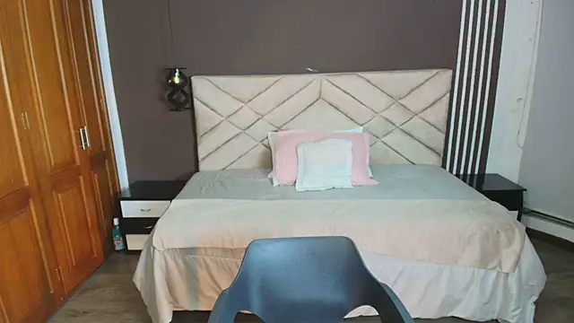 Raquel jones online show from March 12, 11:53 am