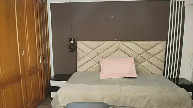 Raquel jones online show from March 19, 11:50 am