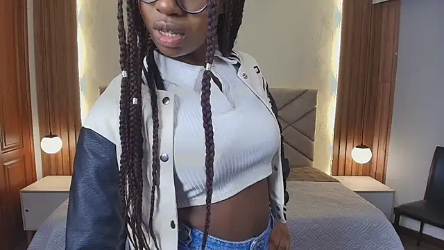 Snapshot of Raquel_jones chatting on June 25, 12:31 pm Raquel jones online show from June 25, 12:31 pm