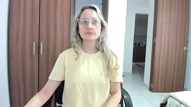 Adele johnsonn1 online show from September 16, 2:51 pm