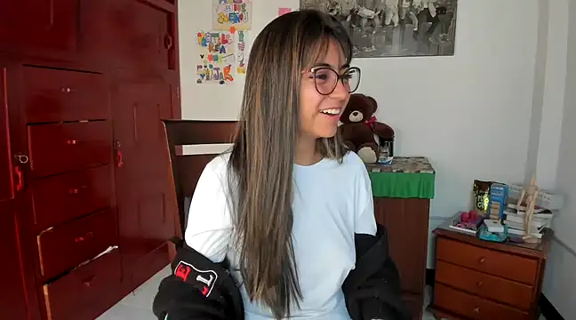 Snapshot of Isabellaa22_1 chatting on January 21, 12:50 pm Isabellaa22 1 online show from January 21, 12:50 pm