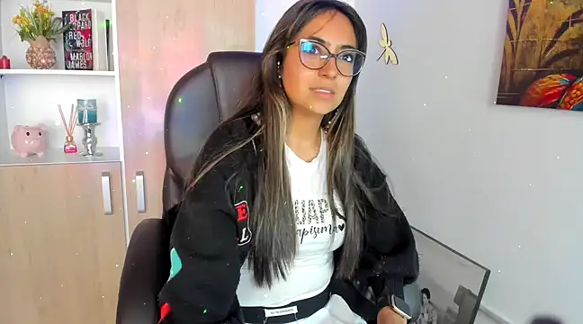 Snapshot of Isabellaa22_1 chatting on March 11, 5:35 pm Isabellaa22 1 online show from March 11, 5:35 pm