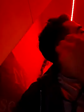 Snapshot of Vekie_007 chatting on March 1, 12:56 am Vekie 007 online show from March 1, 12:56 am