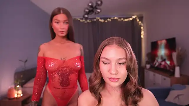 Snapshot of Shadowladyy chatting on February 14, 5:51 am Shadowladyy online show from February 14, 5:51 am