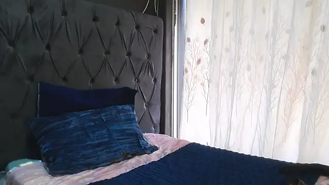 Snapshot of Nattybae09 chatting on November 4, 4:33 am Nattybae09 online show from November 4, 4:33 am