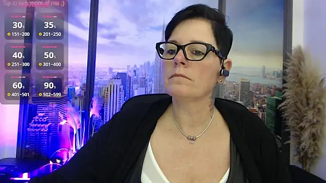 ninarandmann online show from February 13, 5:33 pm