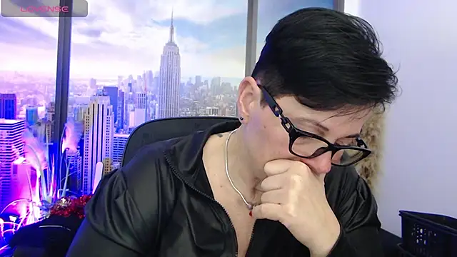 ninarandmann online show from March 19, 7:06 pm