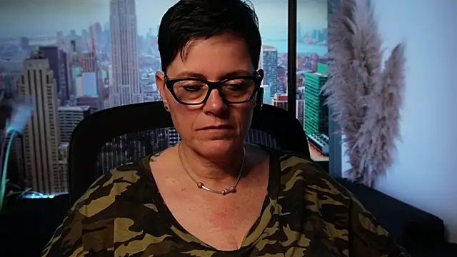 ninarandmann online show from November 22, 6:29 pm