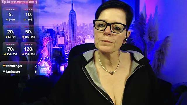 ninarandmann online show from March 10, 3:06 pm