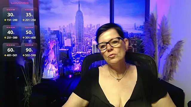Snapshot of ninarandmann chatting on June 22, 4:26 pm ninarandmann online show from June 22, 4:26 pm