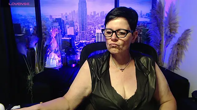 Snapshot of ninarandmann chatting on June 25, 4:55 pm ninarandmann online show from June 25, 4:55 pm