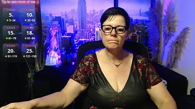 Snapshot of ninarandmann chatting on July 1, 1:56 pm ninarandmann online show from July 1, 1:56 pm