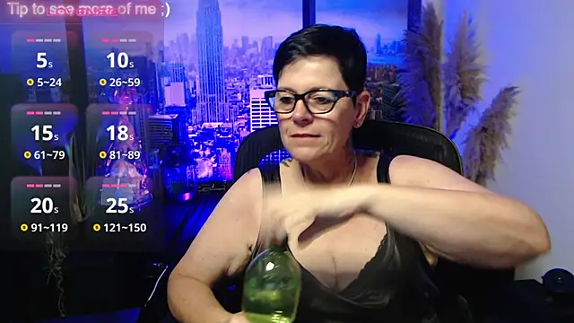 Snapshot of ninarandmann chatting on July 15, 2:22 pm ninarandmann online show from July 15, 2:22 pm