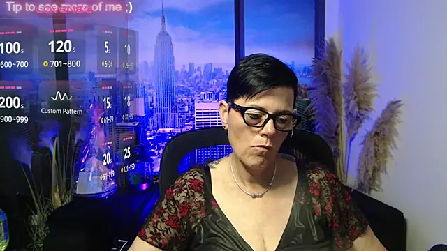 Snapshot of ninarandmann chatting on July 22, 4:10 pm ninarandmann online show from July 22, 4:10 pm