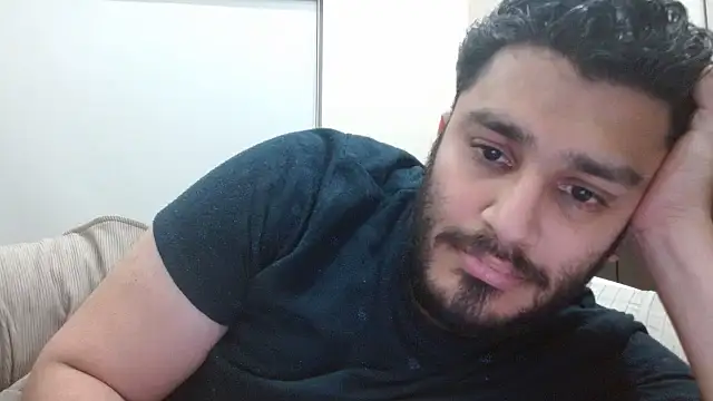 robintoit online show from November 12, 5:24 pm