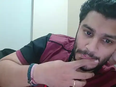 robintoit online show from December 18, 4:13 pm