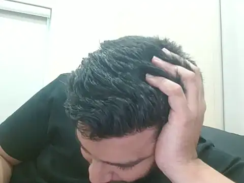 robintoit online show from June 29, 1:23 am