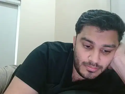 robintoit online show from June 30, 3:29 am