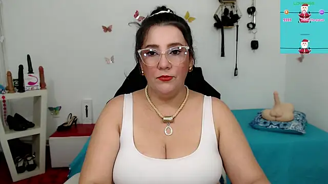 mom hot   online show from December 19, 8:16 pm