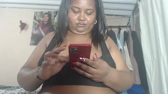 Snapshot of lorenxtaylor chatting on February 14, 5:59 am lorenxtaylor online show from February 14, 5:59 am