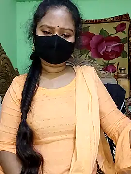 Idhika Paul online show from February 24, 2:19 am