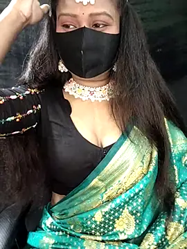 Idhika Paul online show from September 20, 1:01 pm