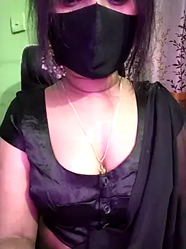 Idhika Paul online show from December 14, 4:34 pm