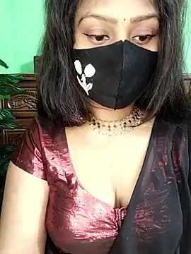 Idhika Paul online show from January 12, 2:00 pm