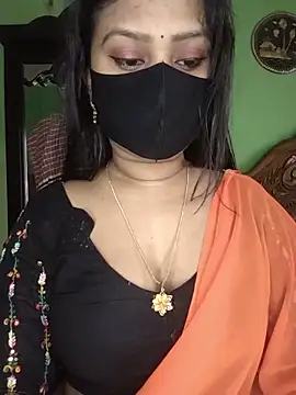 Idhika Paul online show from May 22, 1:24 am