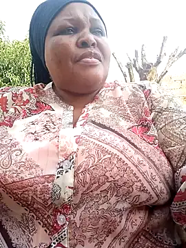 Snapshot of HOTSUGARX5 chatting on December 14, 3:04 pm HOTSUGARX5 online show from December 14, 3:04 pm